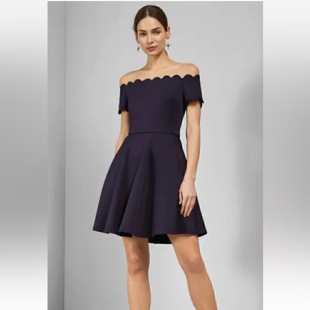 Ted Baker Fellama Scalloped Navy Scuba Dress Size 4 - US 10-12
